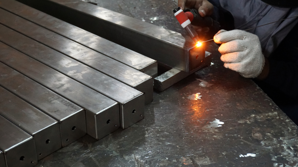 Understanding MOQ, Custom Lengths & Tolerances in Steel Pipe Orders